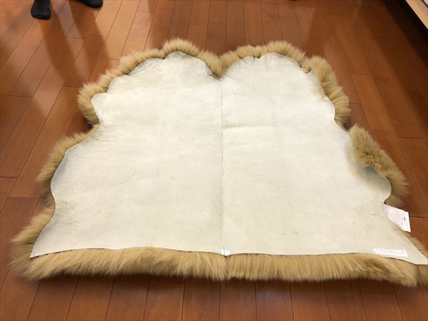 裏地(側面を縫い合わせて繋いでます)