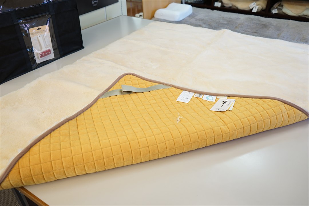 高品質ムートンシーツ28ｍｍダブルサイズ①