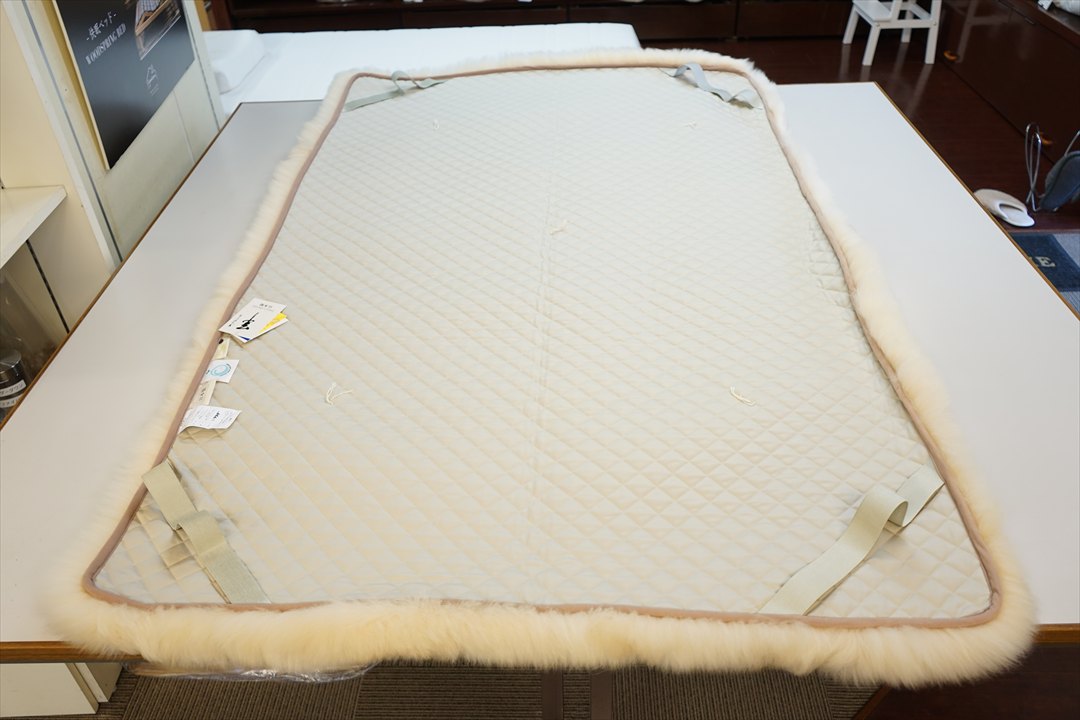 長毛タイプムートンシーツ　セミダブルサイズ