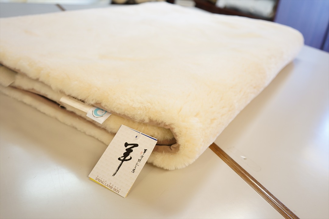 高品質ムートンシーツ28ｍｍシングル クリーム色③