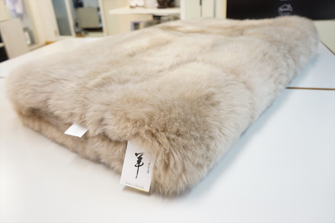 長毛タイプムートンシーツセミダブル　ブラウン色③